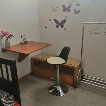 Petit Cocon Pour 1 Personne Apartment Argenteuil Exterior foto